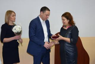 У Кам’янському вручили нагороди матерям-героїням